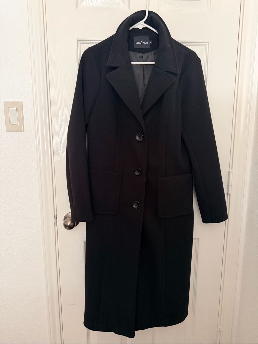 Ladies Black Long Single-Breasted Wool Coat